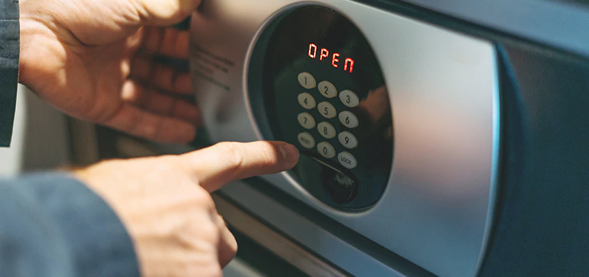 Cash Safe Openers in Florence-Graham, California